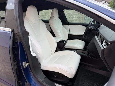 Used 2018 Tesla Model S 100D AWD/4WD image 22