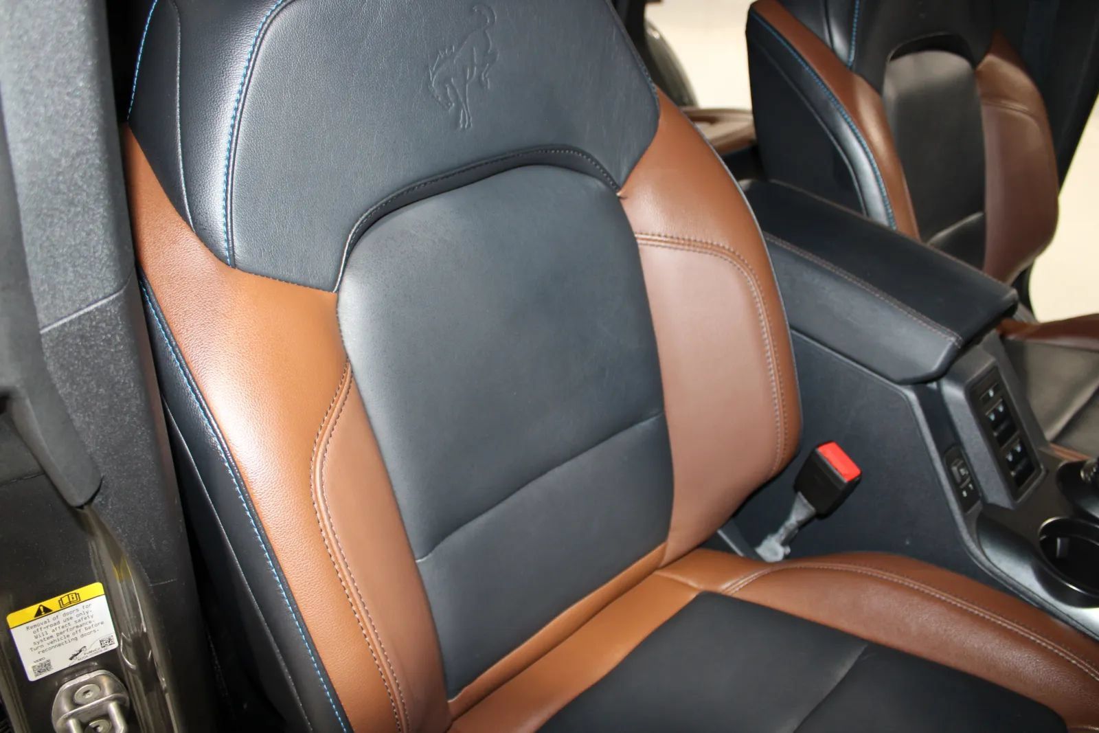 Used 2024 Ford Bronco Outer Banks AWD/4WD image 13