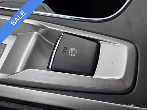 Used 2020 Subaru Ascent Premium w/ Convenience Package image 26