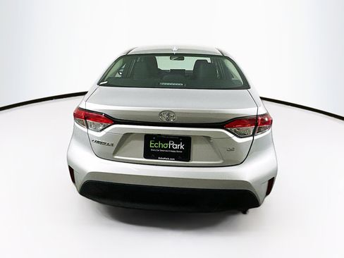 Used 2026 Toyota Corolla LE image 7
