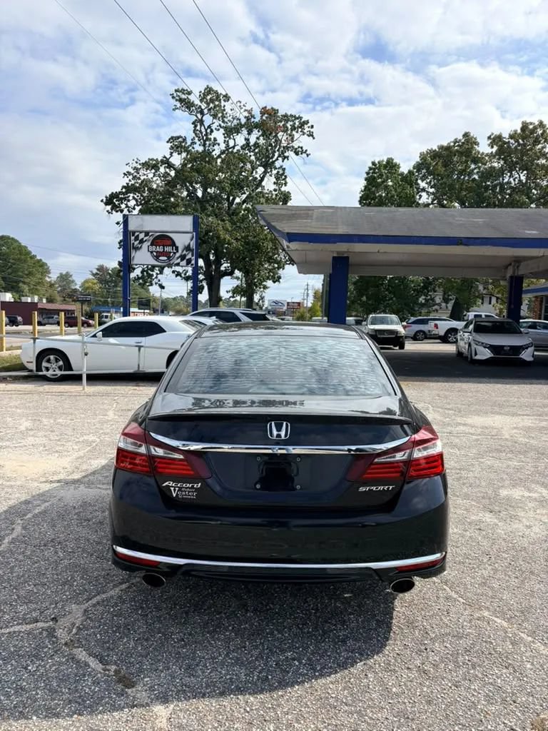 Used 2016 Honda Accord Sport image 5