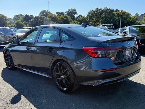 Used 2024 Honda Civic Sport image 9