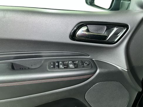 Used 2025 Dodge Durango GT AWD/4WD image 13