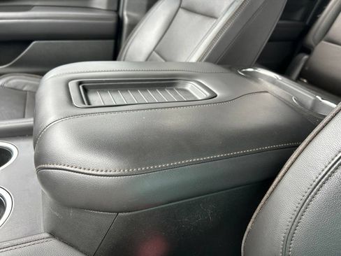 Used 2021 Chevrolet Suburban High Country RWD image 35