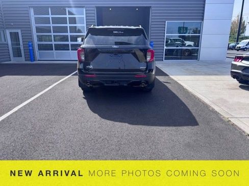 Used 2023 Ford Explorer ST-Line w/ Class IV Trailer Tow Package AWD/4WD image 7