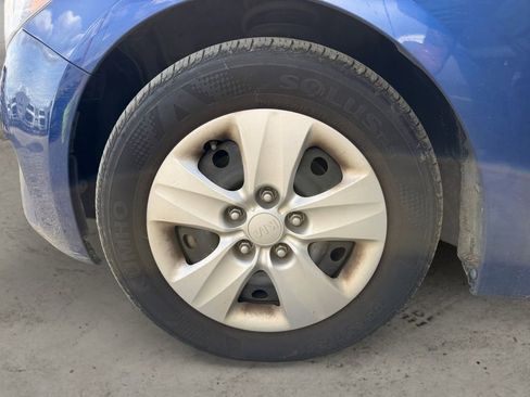 Used 2017 Kia Forte LX FWD image 9