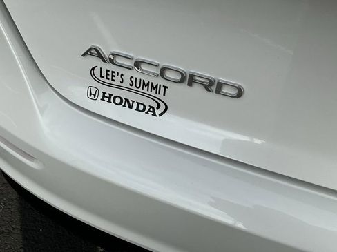 Used 2025 Honda Accord SE image 6