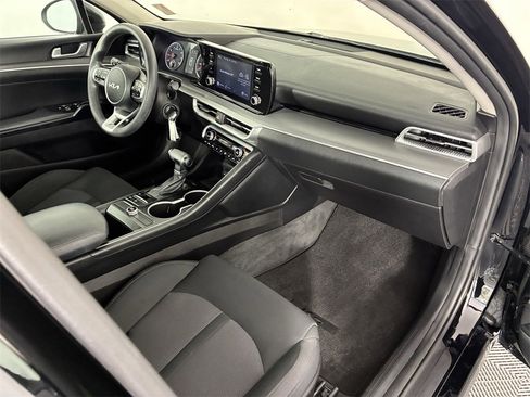 Used 2022 Kia K5 LX image 33