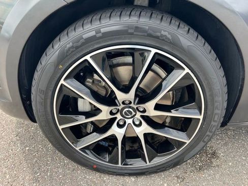 Used 2020 Volvo V90 T6 Cross Country image 18