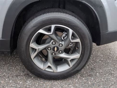 Used 2024 Chevrolet Trax LT image 14