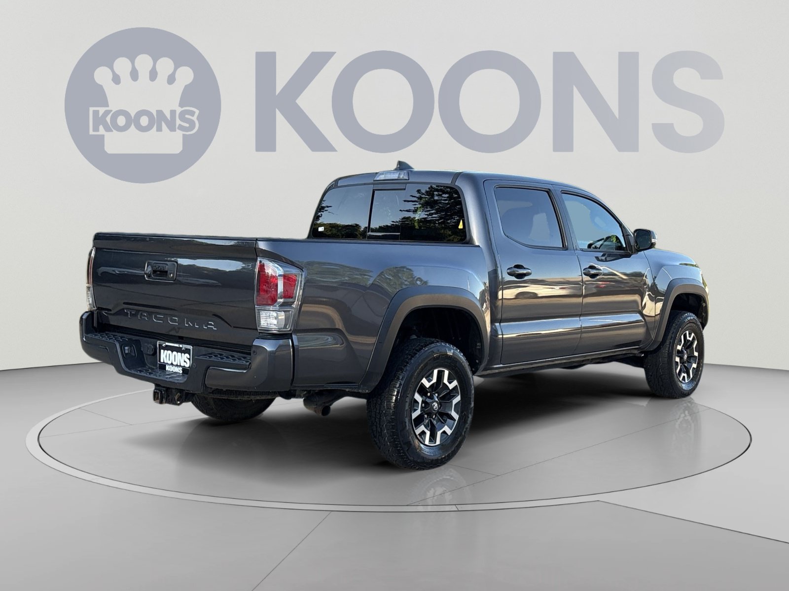Used 2023 Toyota Tacoma TRD Off-Road w/ Technology Package AWD/4WD image 7