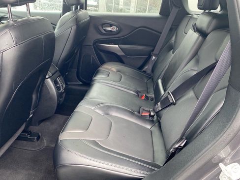 Used 2022 Jeep Cherokee Limited image 23