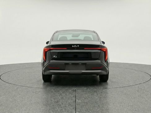 Used 2025 Kia K4 FWD image 7