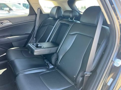 Used 2025 Kia Sportage EX w/ Premium Package FWD image 17