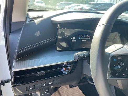 New 2025 Nissan Murano SL image 15