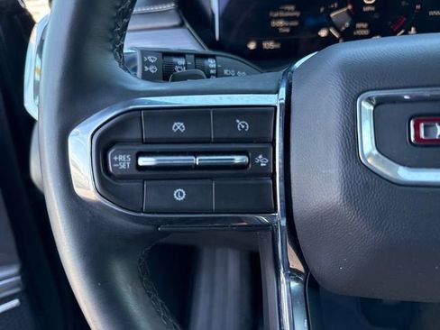 Used 2025 GMC Acadia Elevation FWD image 24