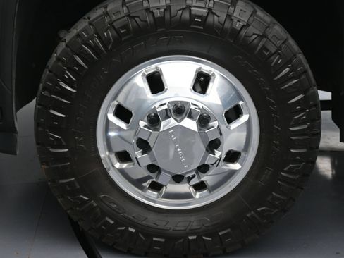 Used 2025 GMC Sierra 3500 Denali w/ Denali Reserve Package AWD/4WD image 10