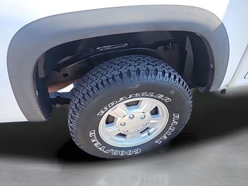 Used 2007 Chevrolet Colorado LT image 37