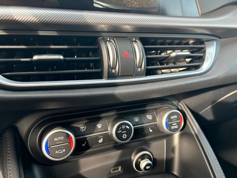 Used 2018 Alfa Romeo Stelvio Sport w/ Quick Order Package 22J Sport image 18