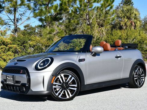 Used 2023 MINI Cooper S image 23