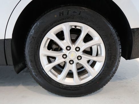 Used 2018 Chevrolet Equinox LT w/ LPO, Cargo Package FWD image 37