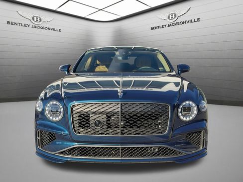 Used 2025 Bentley Flying Spur Plug-In Hybrid AWD/4WD image 13