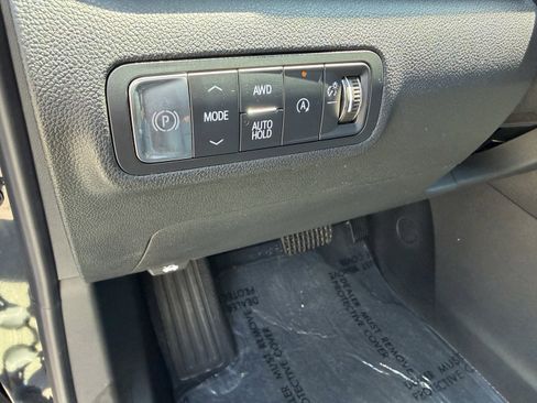 Used 2025 GMC Terrain Elevation w/ Elevation Premium Package AWD/4WD image 19