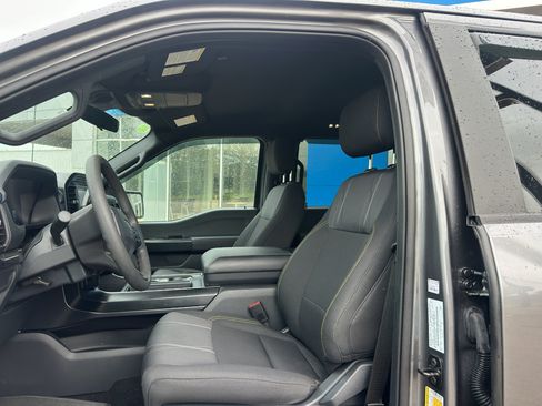 Used 2024 Ford F150 STX RWD image 3