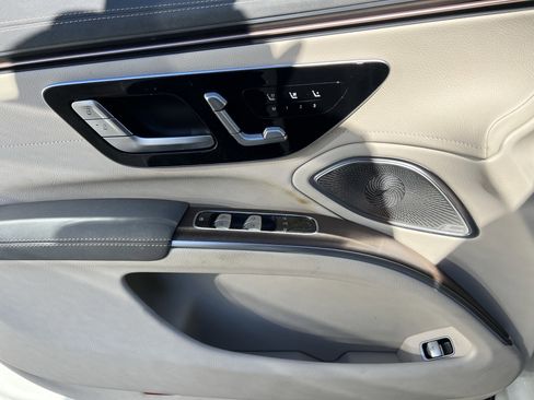 Used 2022 Mercedes-Benz EQS 450+ Sedan image 14