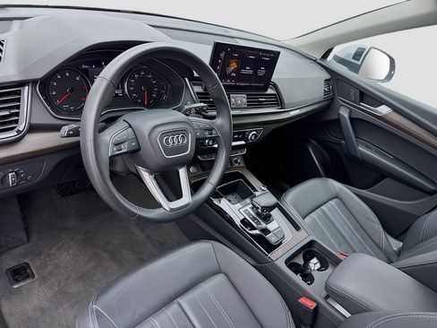 Used 2023 Audi Q5 2.0T Premium w/ Convenience Package AWD/4WD image 7