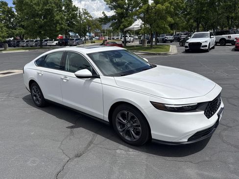 Certified 2023 Honda Accord EX image 4