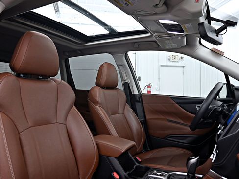 Used 2019 Subaru Forester Touring w/ Popular Package #3 image 26