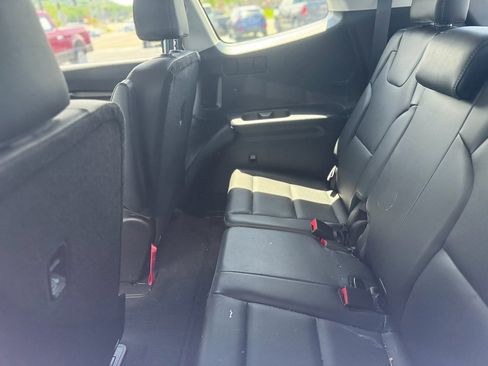 Used 2024 Kia Telluride S w/ S Sunroof Package FWD image 10