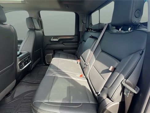 Used 2024 GMC Sierra 2500 Denali w/ Denali Reserve Package image 29