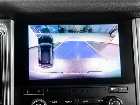 Used 2018 Porsche Macan S image 40