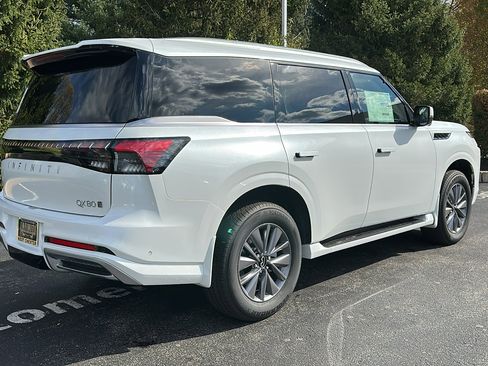 New 2026 INFINITI QX80 Pure image 5