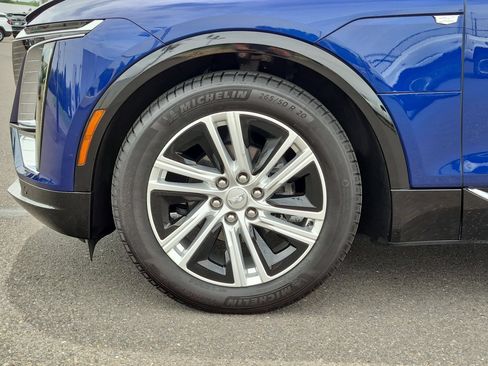 Certified 2024 Cadillac Lyriq Tech RWD image 31