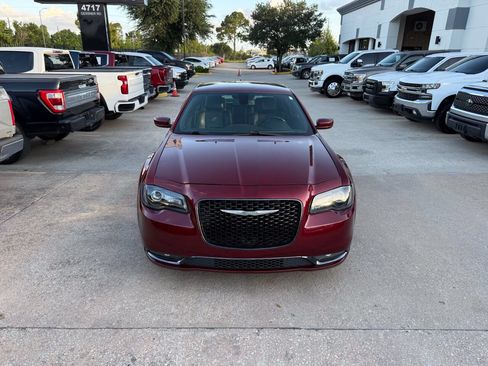 Used 2019 Chrysler 300 S RWD image 38