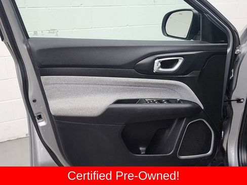 Certified 2023 Jeep Compass Sport image 9