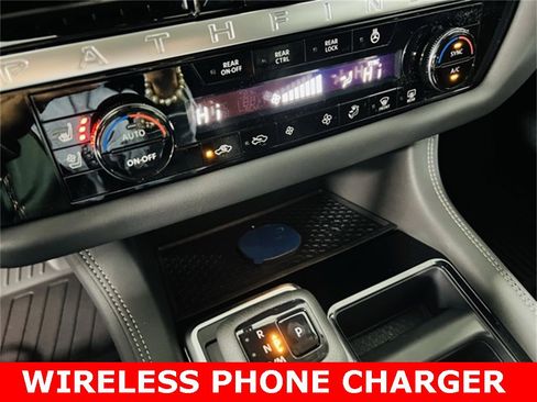 New 2026 Nissan Pathfinder Platinum image 9