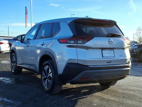 Used 2023 Nissan Rogue SV image 29