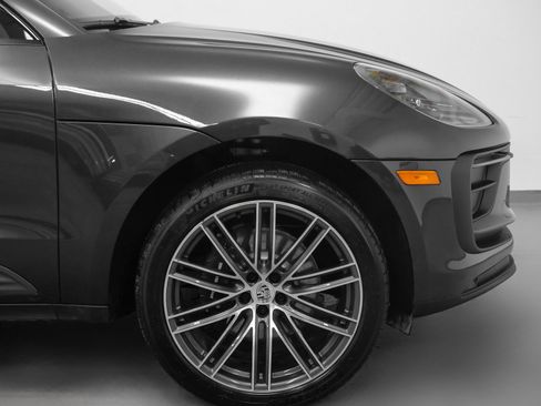 Used 2025 Porsche Macan Turbo image 17