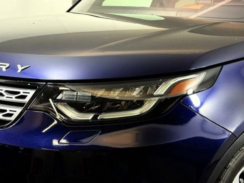 Certified 2019 Land Rover Discovery HSE Luxury image 13