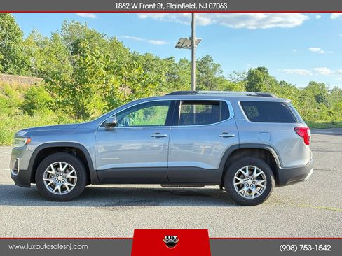 Used 2020 GMC Acadia SLT w/ Driver Alert Package II FWD image 8