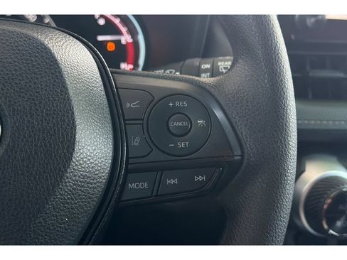 Used 2024 Toyota RAV4 XLE AWD/4WD image 27
