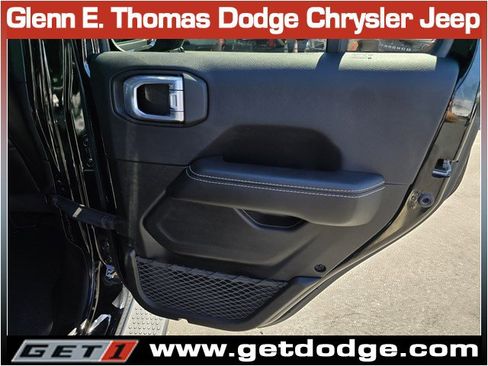 Certified 2021 Jeep Wrangler Unlimited Sahara image 32