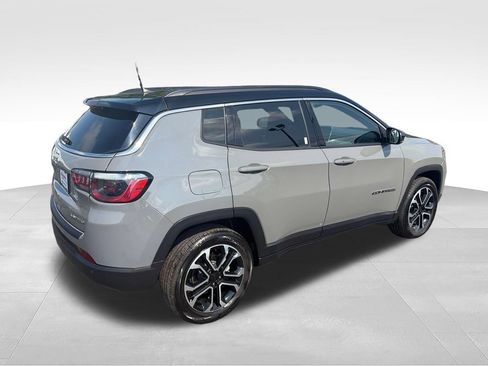 Used 2024 Jeep Compass Limited AWD/4WD image 7