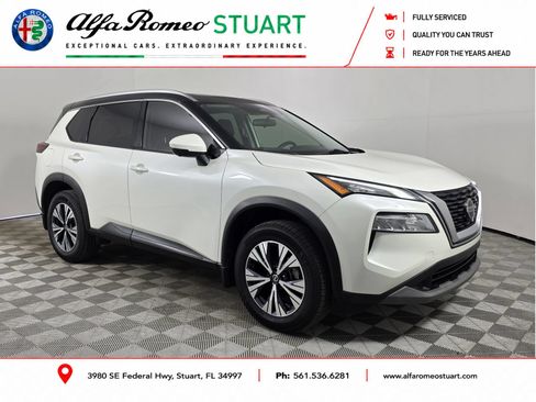 Used 2021 Nissan Rogue SV w/ Premium Package FWD image 1