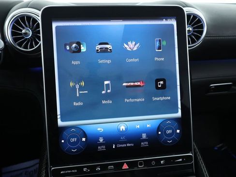 Used 2022 Mercedes-Benz SL 55 AMG 4MATIC image 16