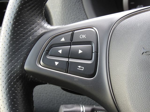 Used 2023 Mercedes-Benz Metris Passenger image 25
